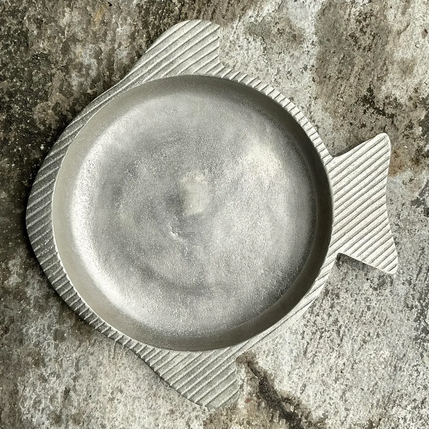 Vintage Coastal Etched Fish Tray — additional photo 7
