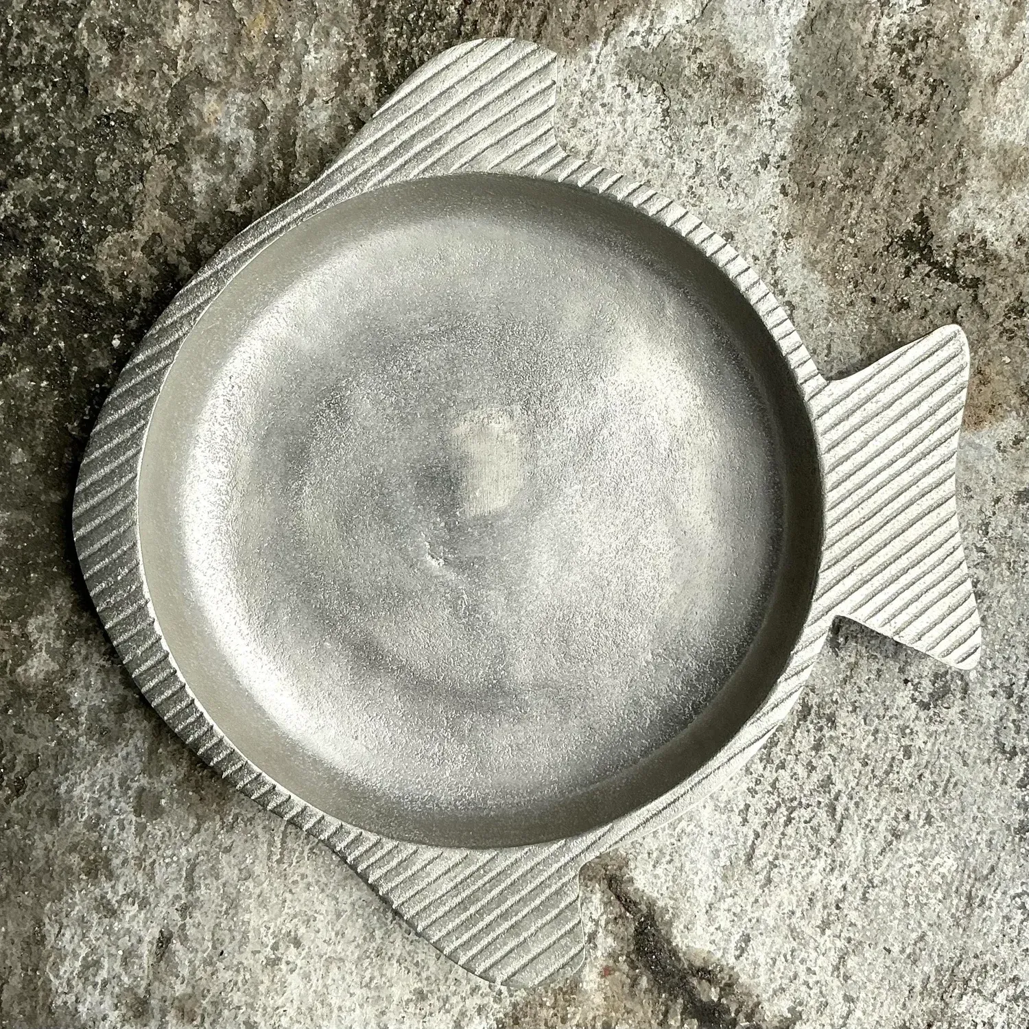 Vintage Coastal Etched Fish Tray — additional photo 8