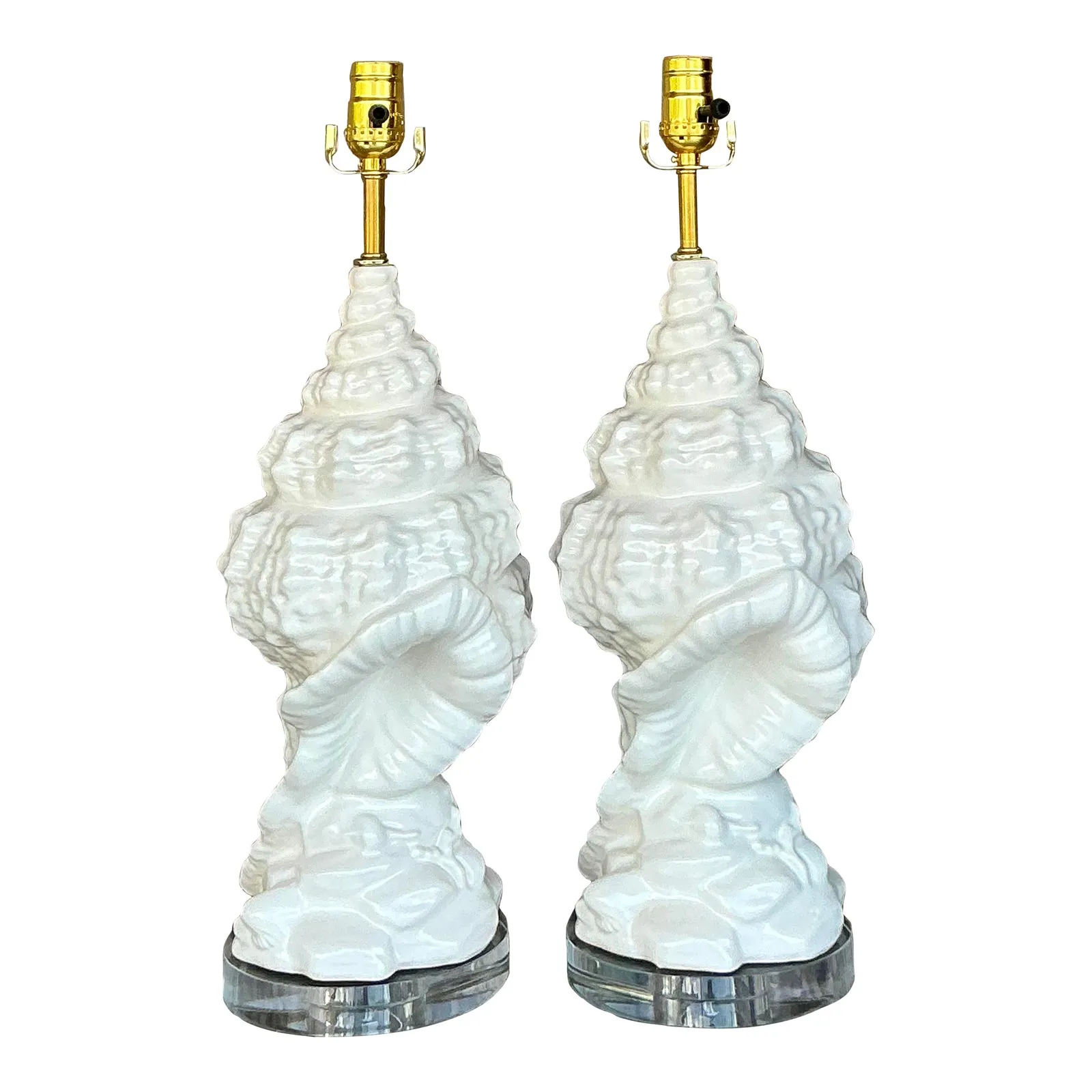 Vintage Coastal Glazed Ceramic Conch Lamps - a Pair — additional photo 5