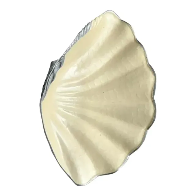 Vintage Coastal Julia Knight Enameled Cast Aluminum Giant Clam Shell — additional photo 1