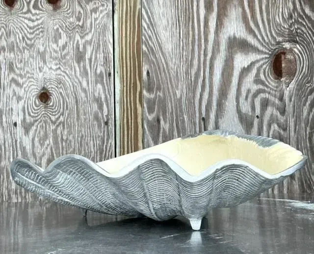Vintage Coastal Julia Knight Enameled Cast Aluminum Giant Clam Shell — additional photo 4