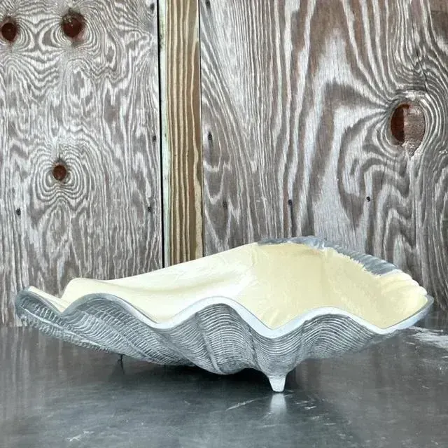Vintage Coastal Julia Knight Enameled Cast Aluminum Giant Clam Shell — additional photo 7