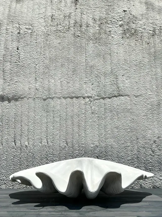 Vintage Coastal Monumental Resin Clamshell — additional photo 2