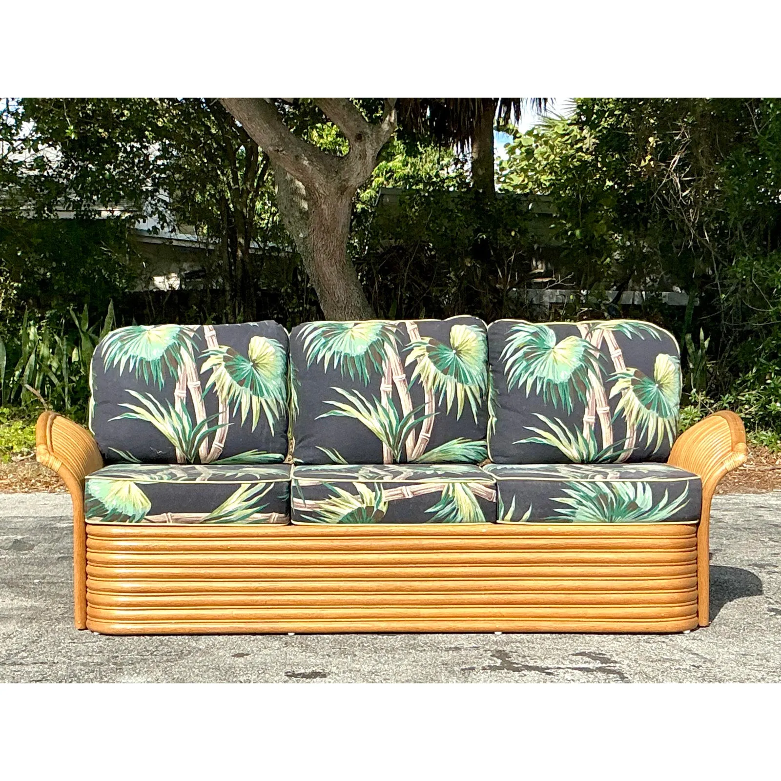 Vintage Coastal Palm Print Rattan Sofa — additional photo 6