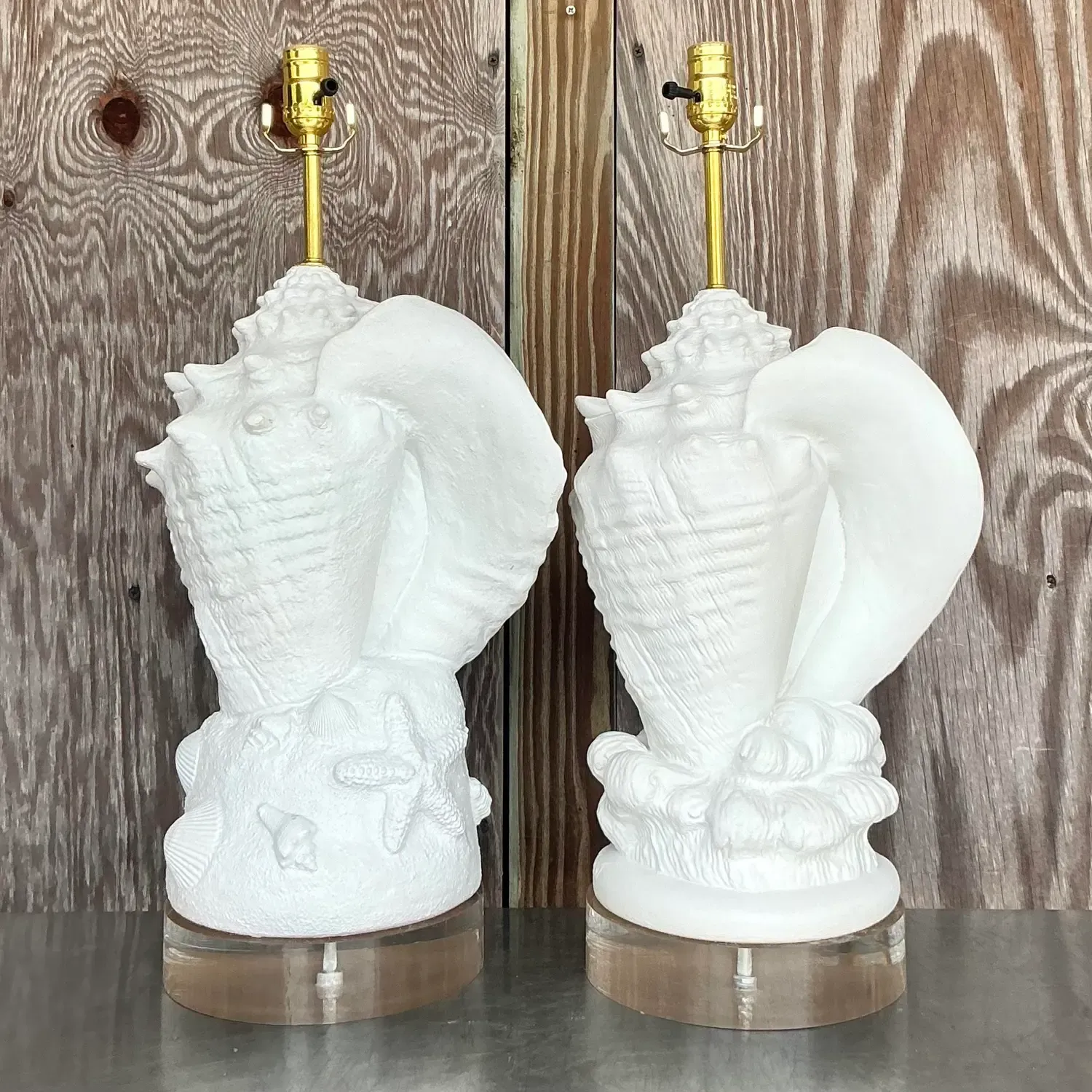 Vintage Coastal Plaster Conch Shell Lamps - Set of Two — additional photo 2
