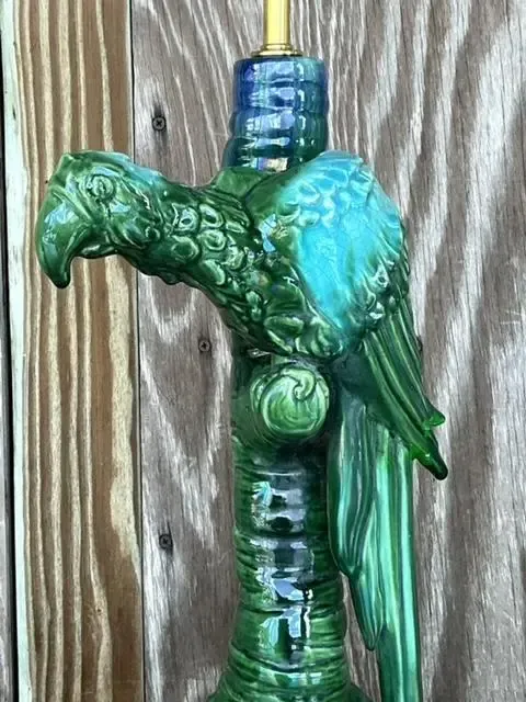 Vintage Coastal Royal Haeger Glazed Ceramic Parrot Table Lamp — additional photo 1