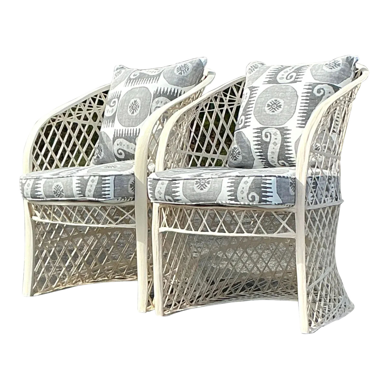 Vintage Coastal Spun Fiberglass Lounge Chairs - a Pair — additional photo 2