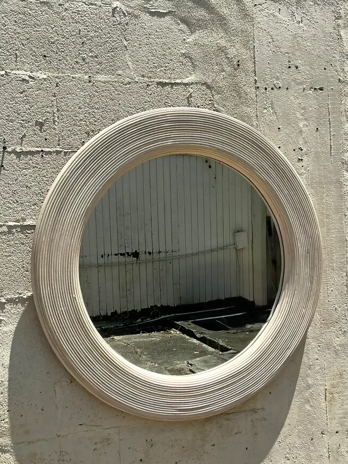 Vintage Coastal Washed Pencil Reed Round Mirror — additional photo 5