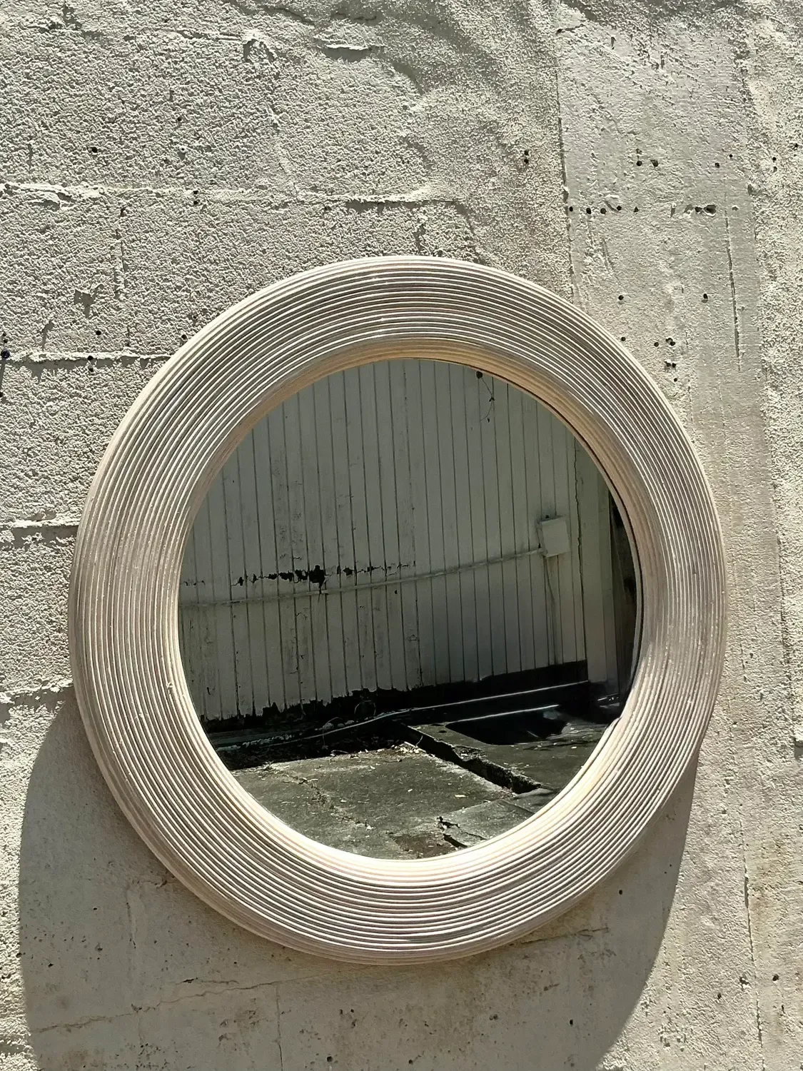Vintage Coastal Washed Pencil Reed Round Mirror — additional photo 7