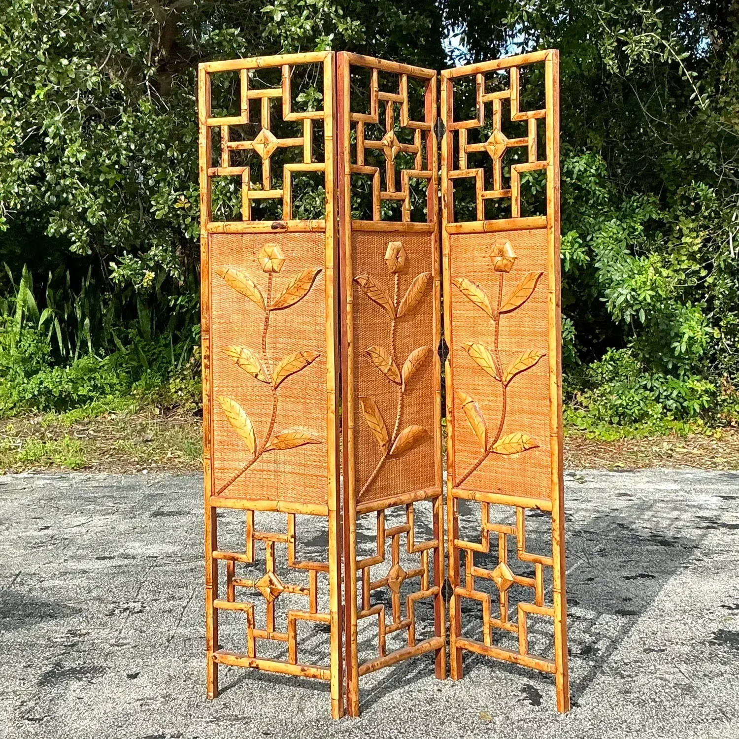 Vintage Coastal Woven Rattan Flowers Screen — additional photo 5