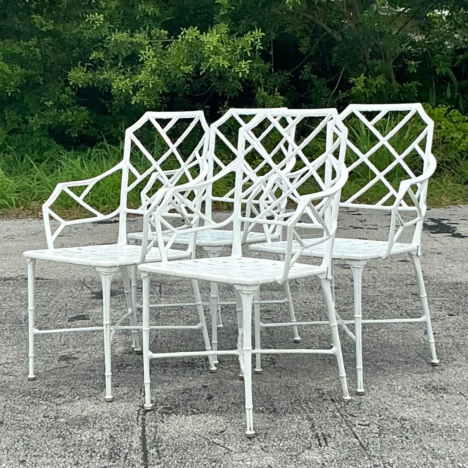 Vintage Costal “Calcutta” Cast Aluminum Dining Chairs After Brown Jordan - Set of 4 — additional photo 1