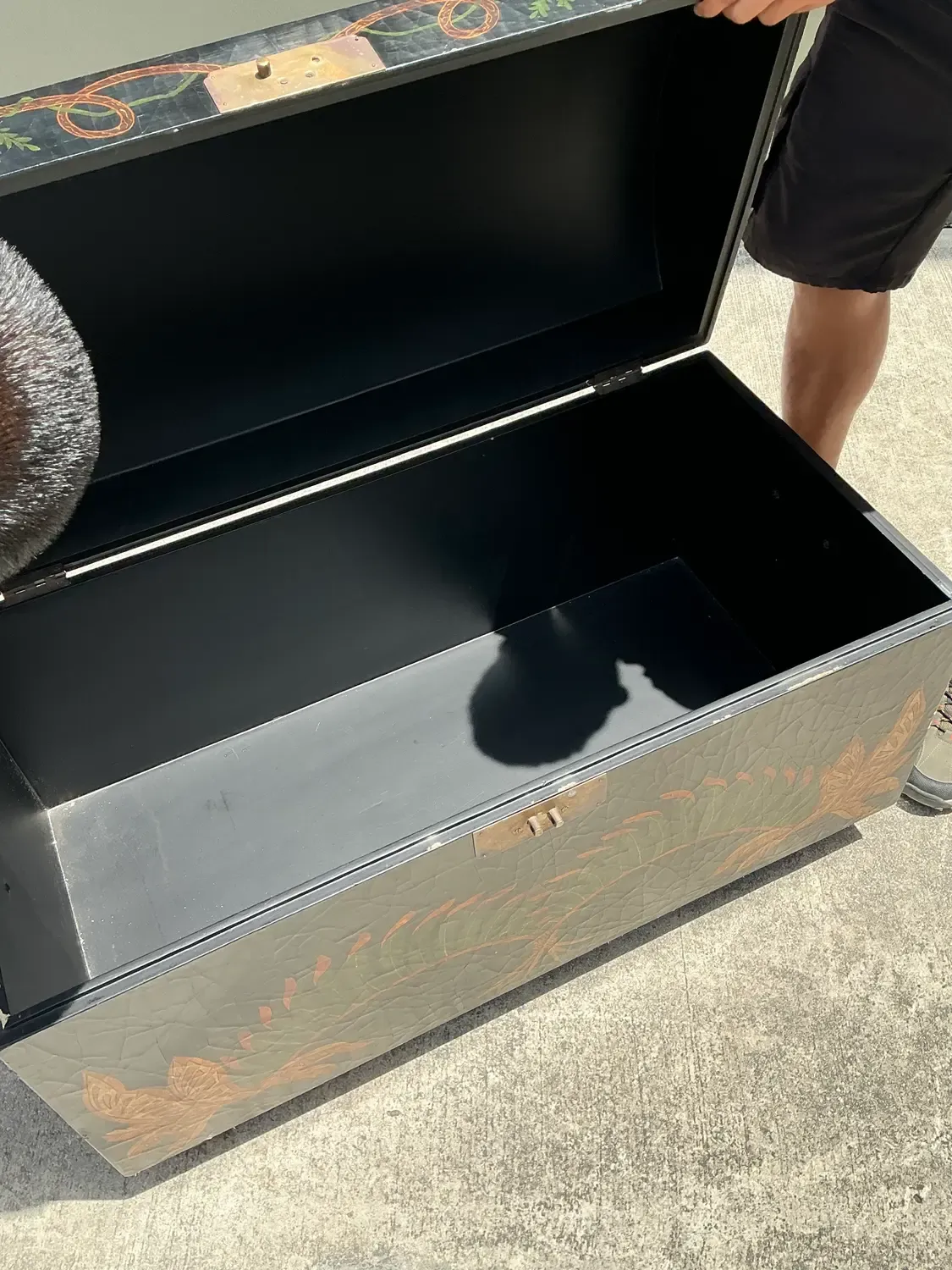 Vintage Crackle Finish Lounging Tiger Trunk — additional photo 3
