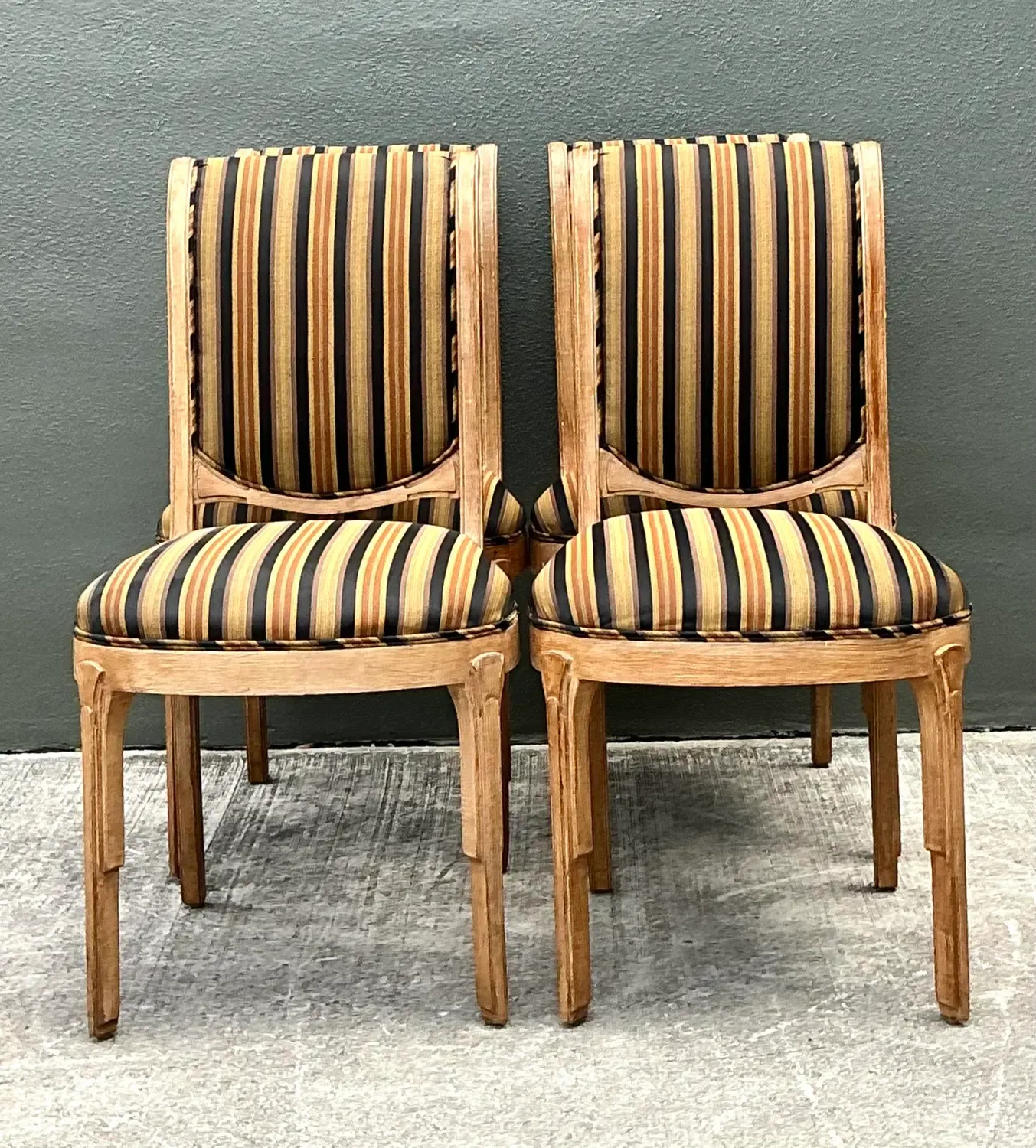 Vintage Deco Carved Dining Chairs - Set of 4 — additional photo 3