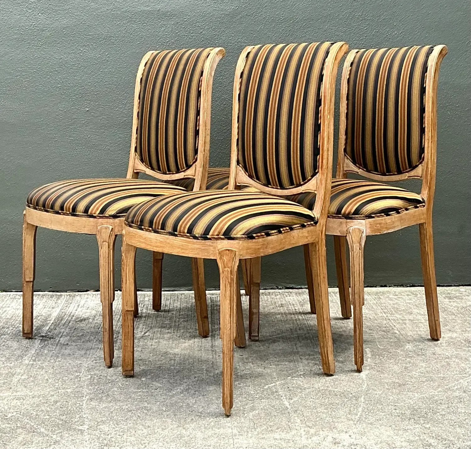 Vintage Deco Carved Dining Chairs - Set of 4 — additional photo 7