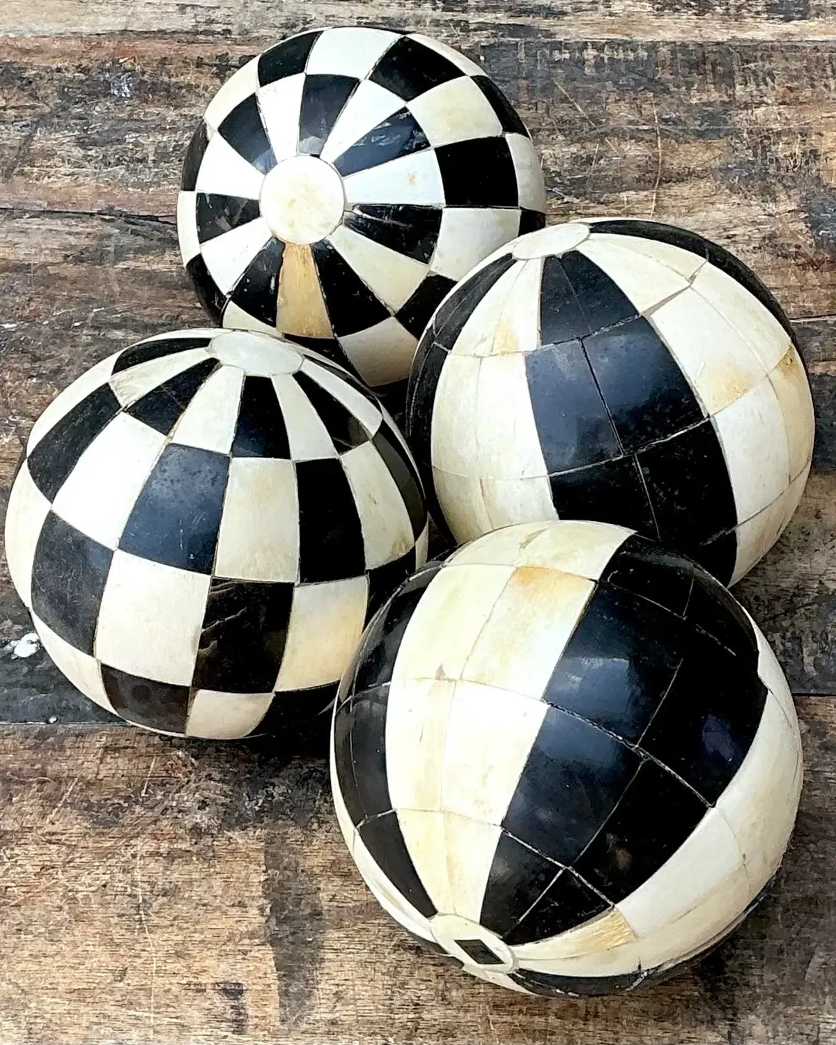 Vintage Decorative Tessellated Stone Spheres - Set of 4 — additional photo 3