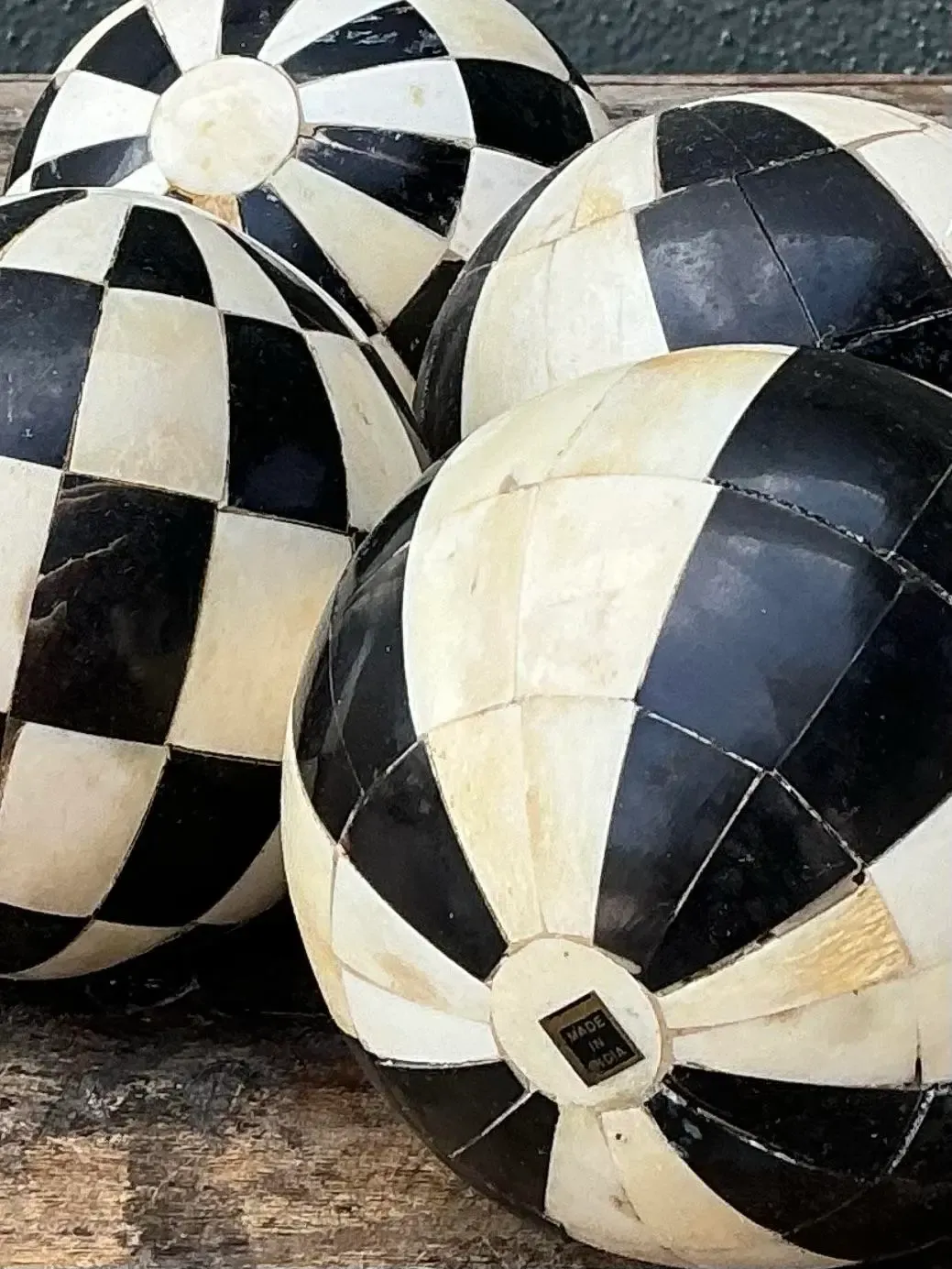 Vintage Decorative Tessellated Stone Spheres - Set of 4 — additional photo 4