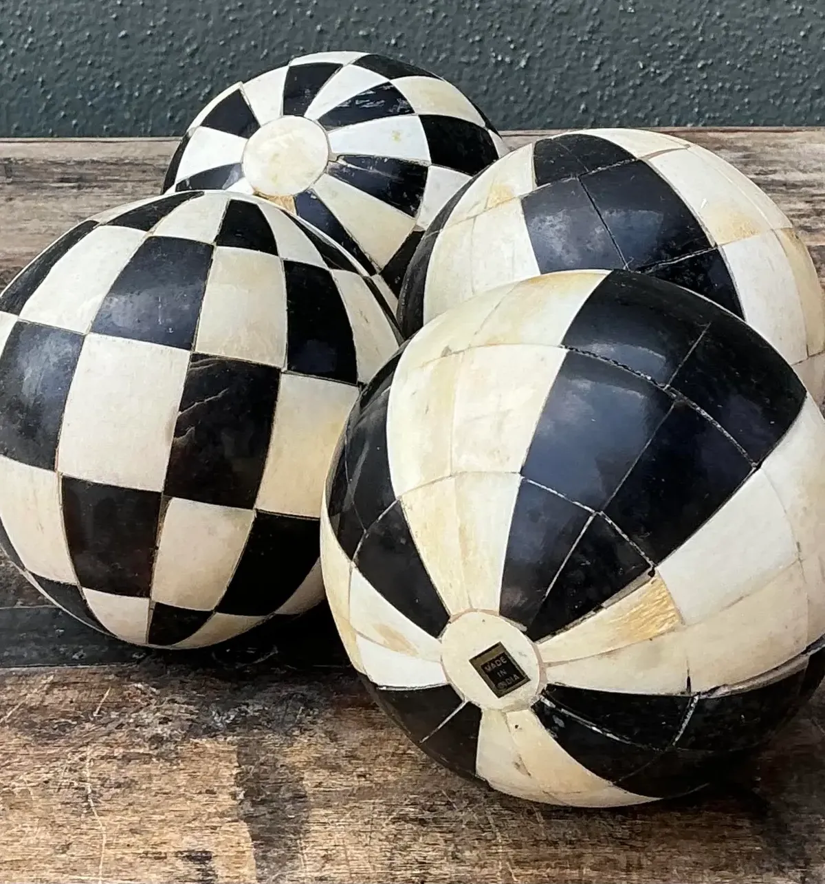Vintage Decorative Tessellated Stone Spheres - Set of 4 — additional photo 5