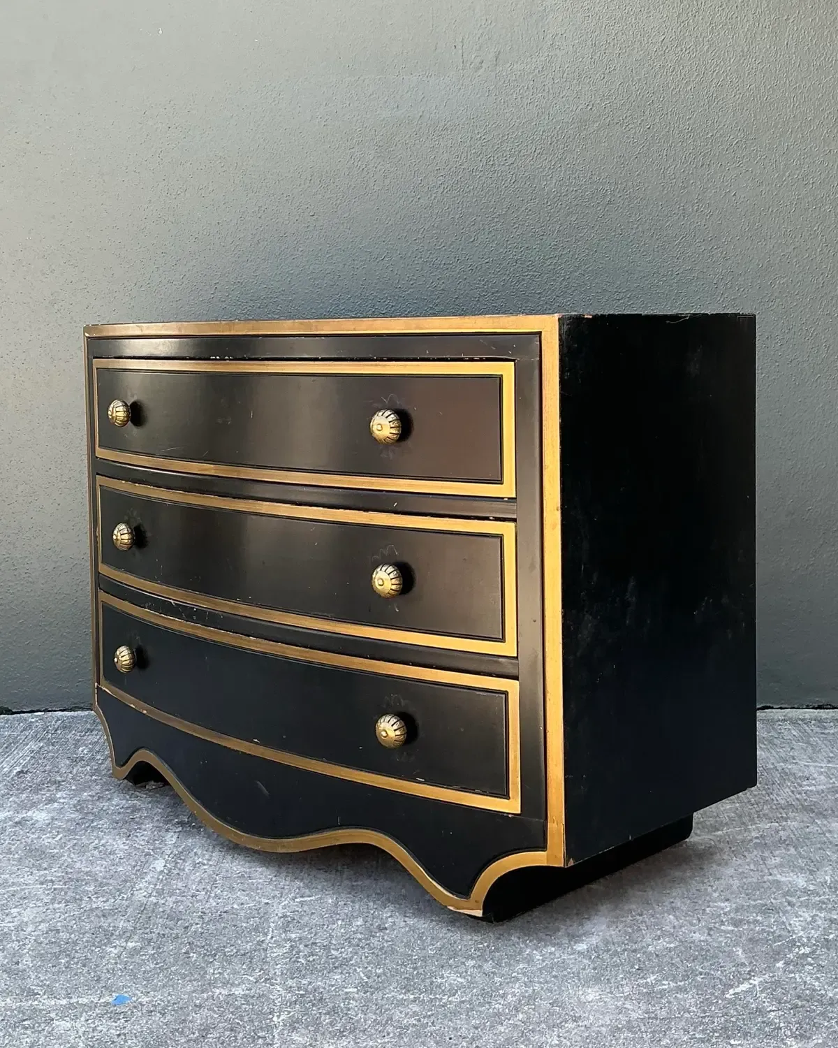 Vintage Dorothy Draper Casablanca Viennese Chest of Drawers — additional photo 7