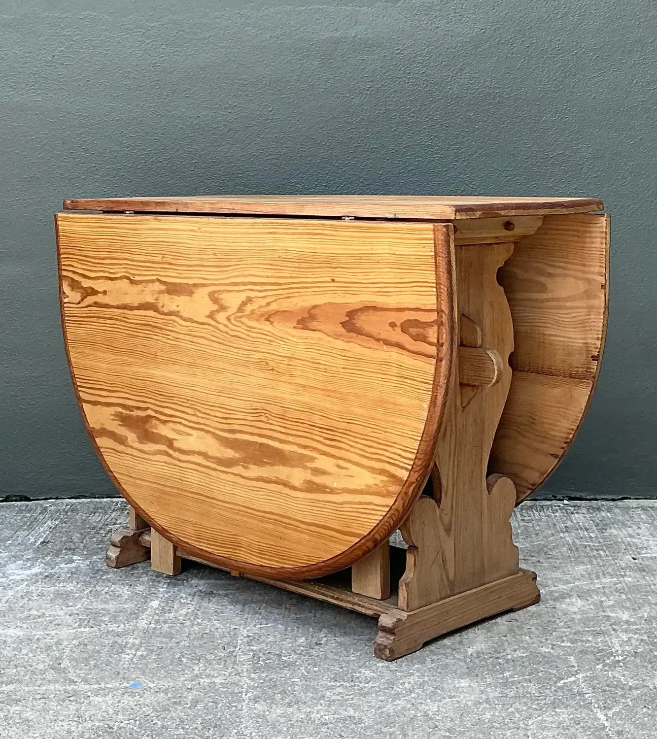 Vintage Drop Leaf Dining Table — additional photo 1