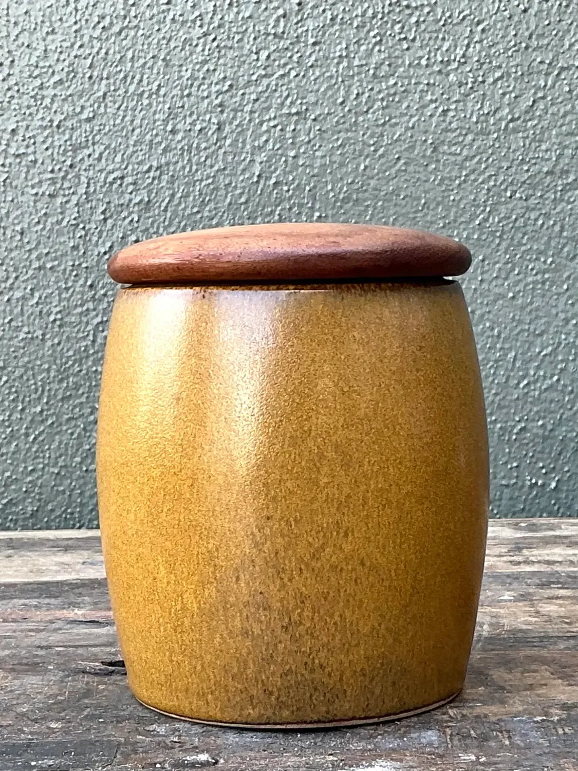Vintage Dunhill Lidded Ceramic Tobacco Jar — additional photo 2