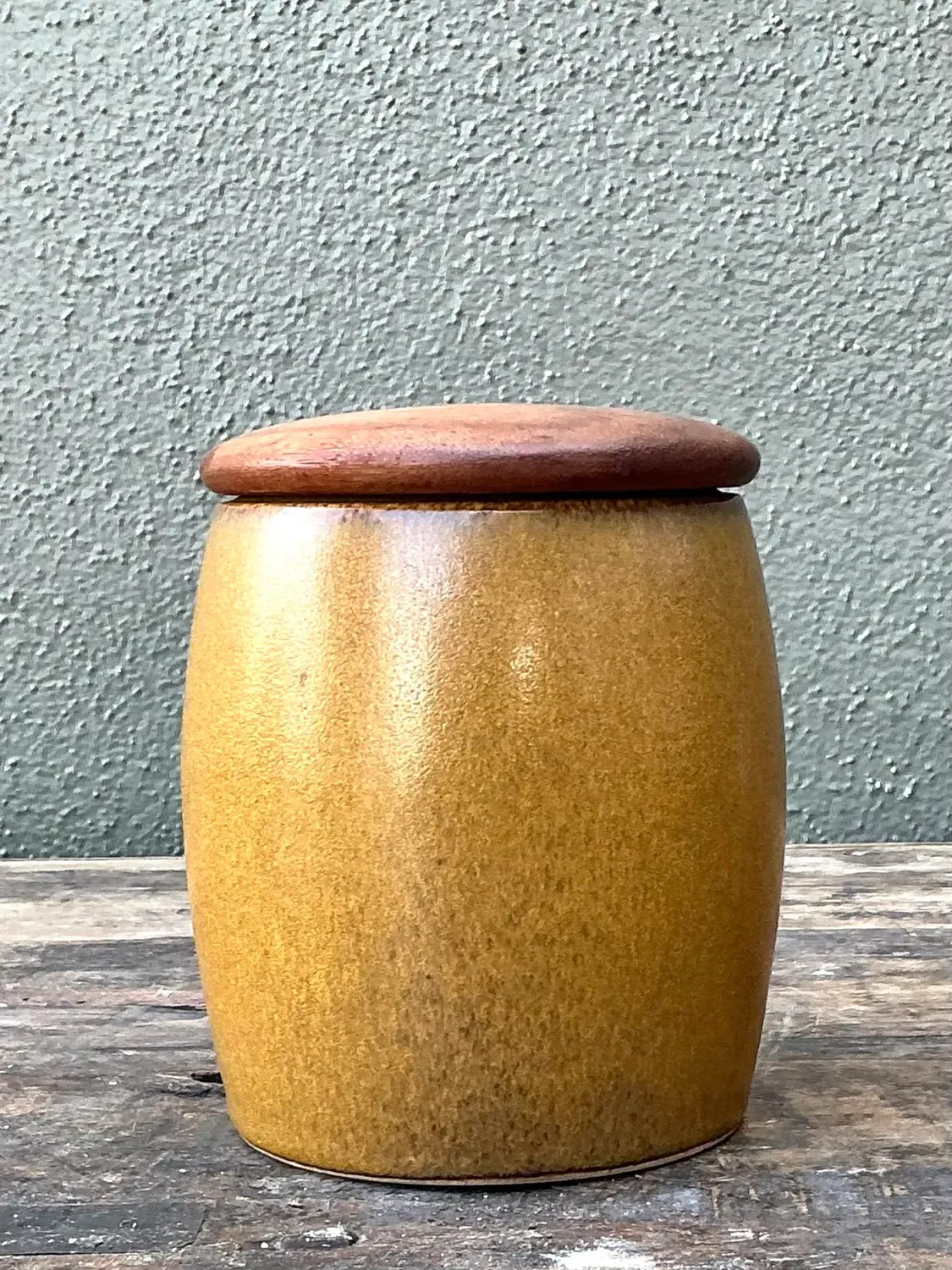Vintage Dunhill Lidded Ceramic Tobacco Jar — additional photo 6