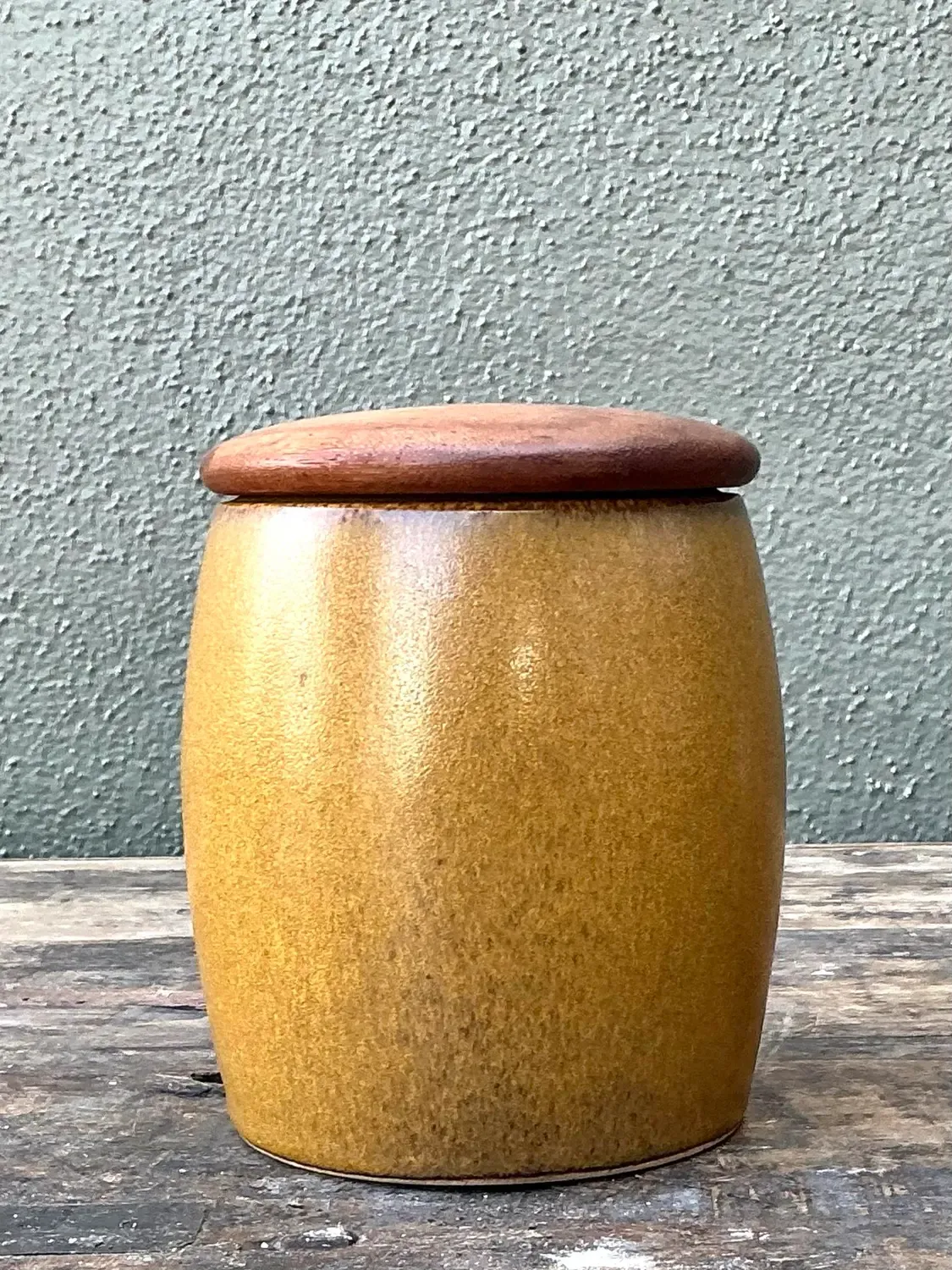 Vintage Dunhill Lidded Ceramic Tobacco Jar — additional photo 7