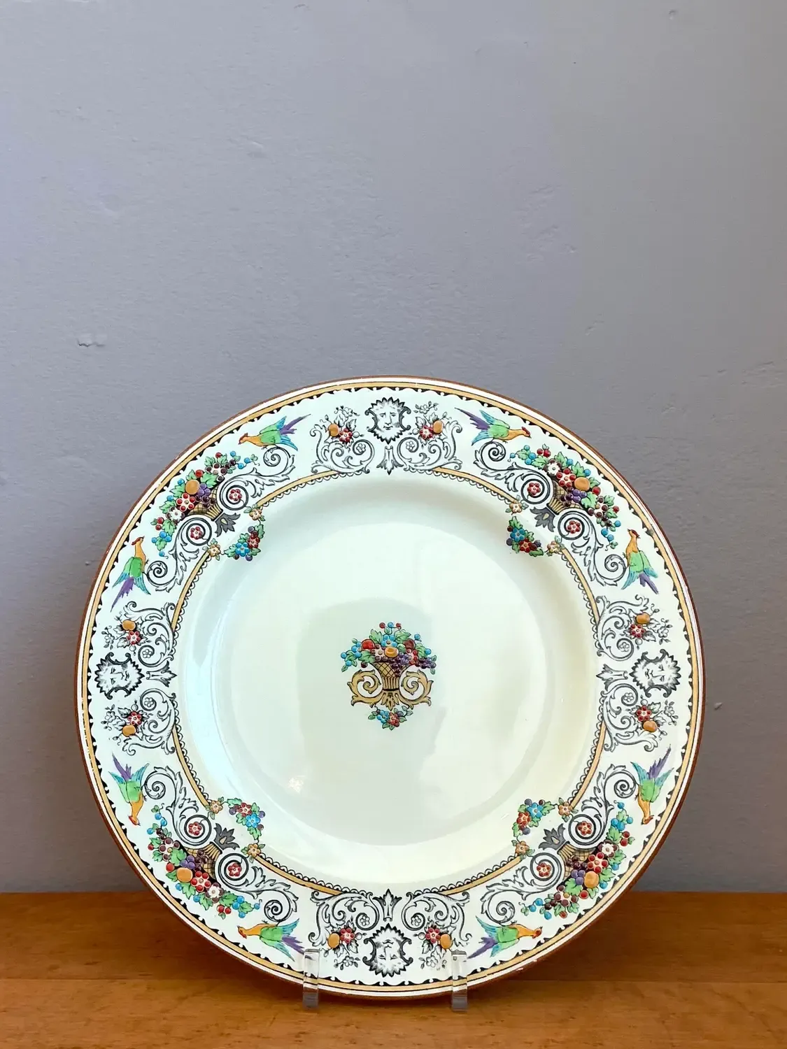 Vintage English Staffordshire “Renaissance” China - Set of 5 — additional photo 1