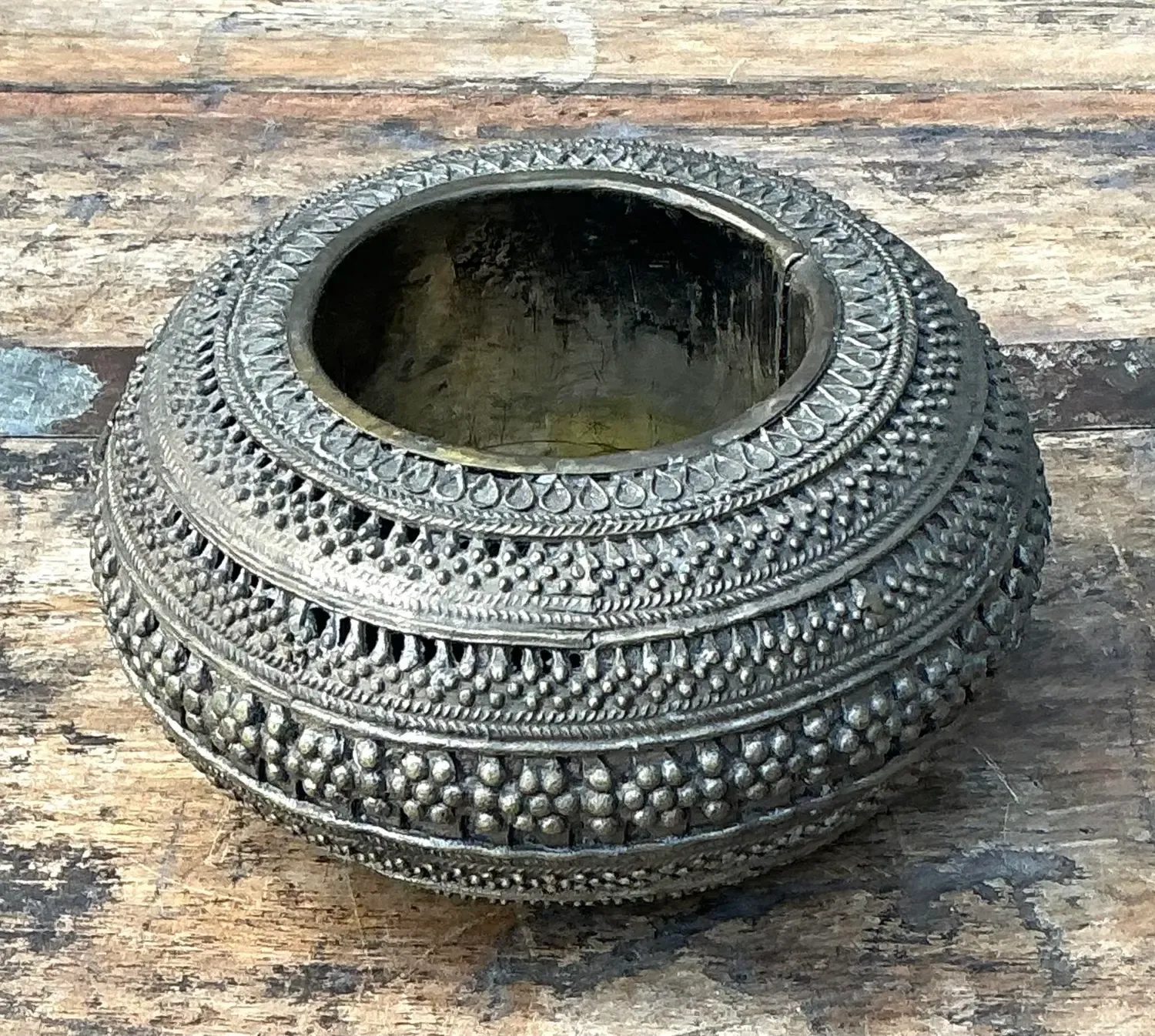 Vintage Engraved Brass Bowl — additional photo 5