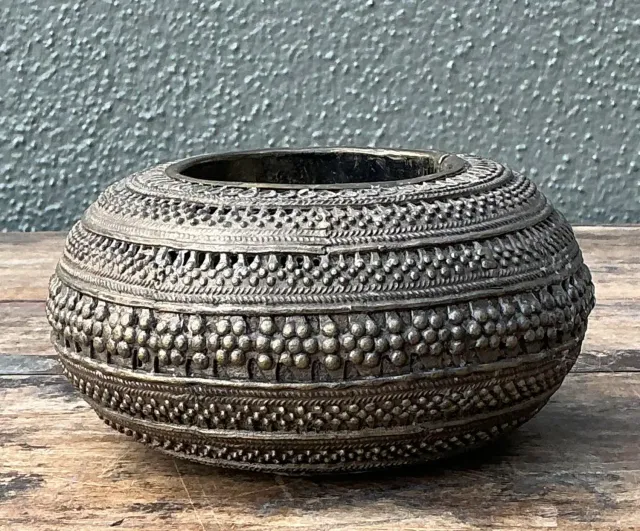 Vintage Engraved Brass Bowl — additional photo 7