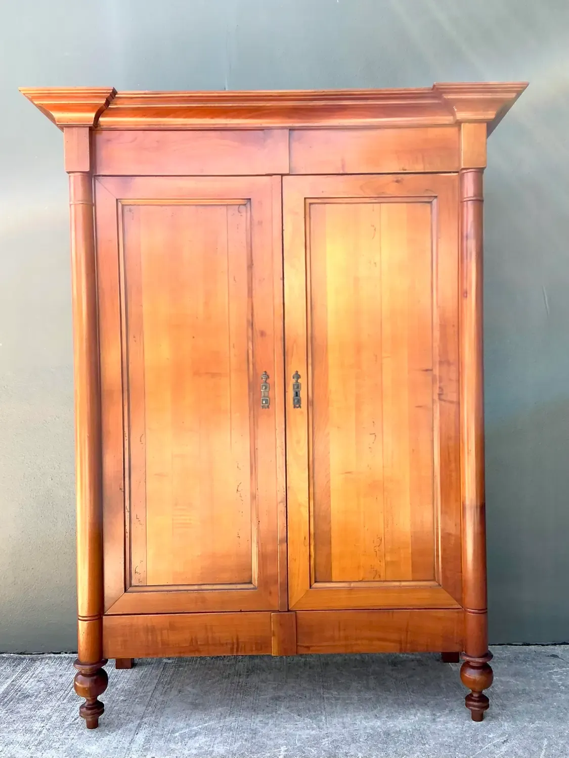Vintage Geka Column Armoire — additional photo 2