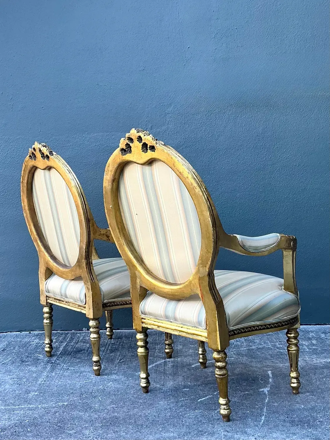 Vintage Gilt Medallion Fauteuil Chairs - A Pair — additional photo 5