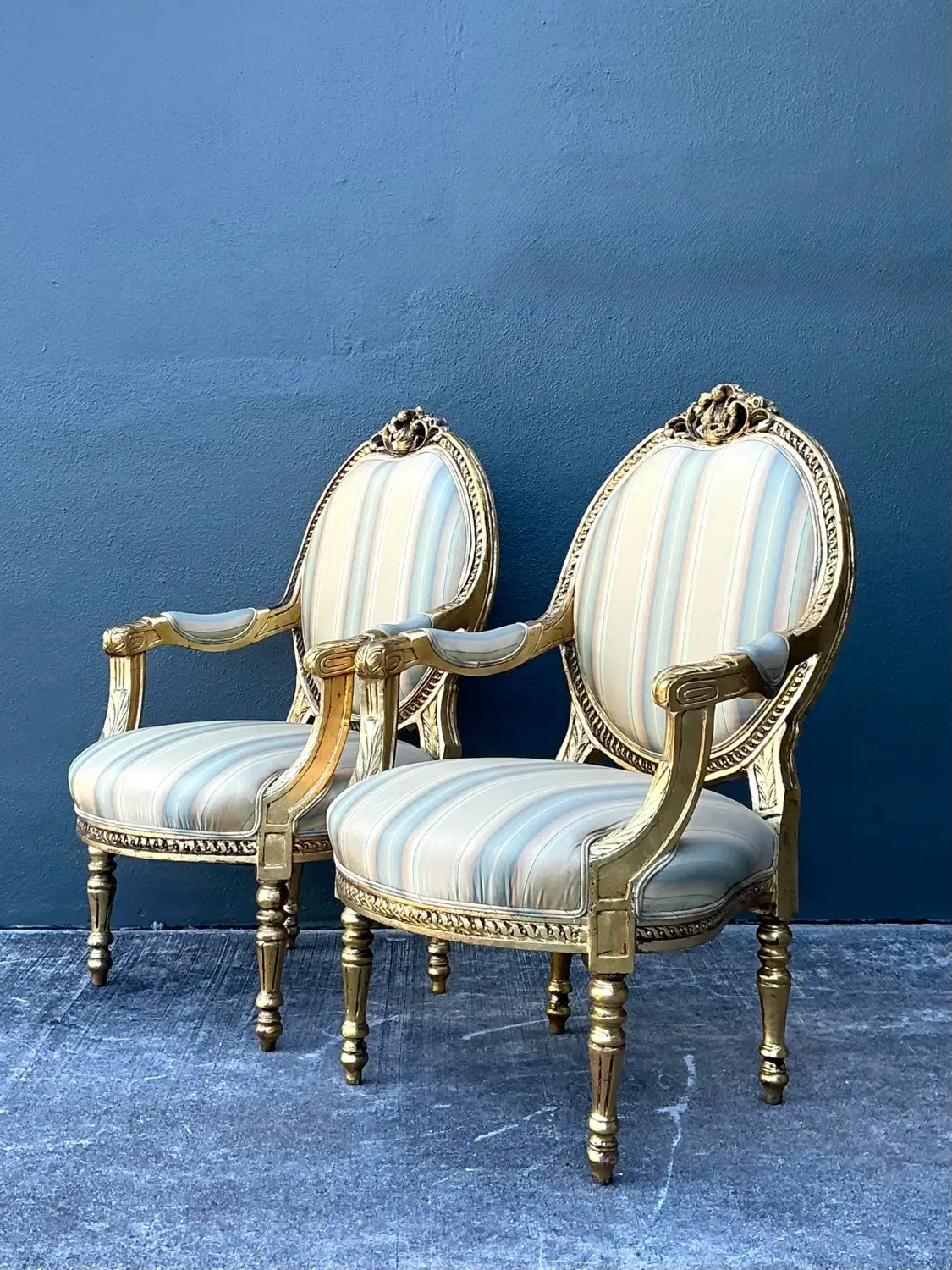 Vintage Gilt Medallion Fauteuil Chairs - A Pair — additional photo 6