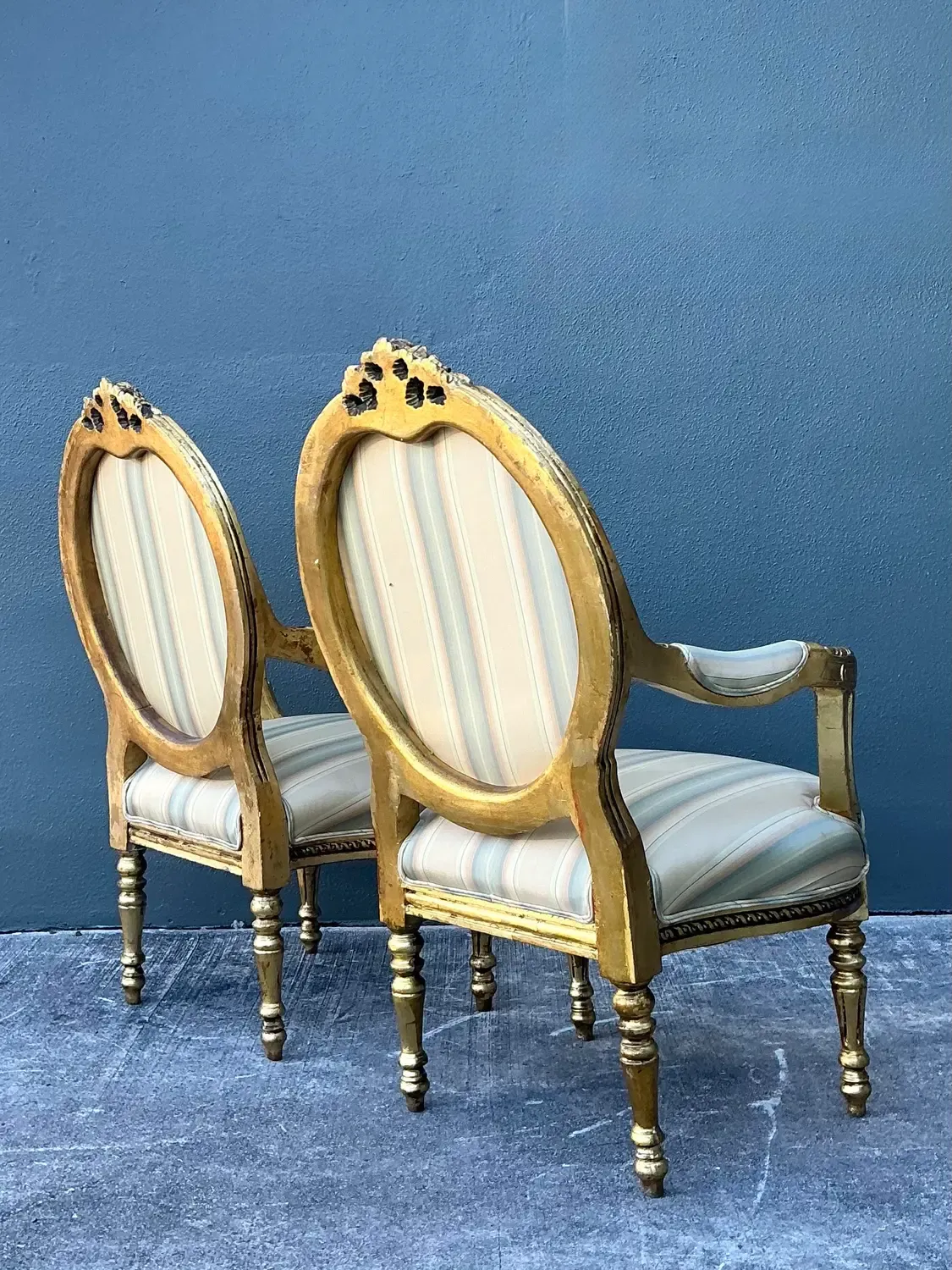 Vintage Gilt Medallion Fauteuil Chairs - A Pair — additional photo 7
