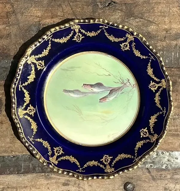 Vintage Gilt Tipped Doulton Burslem Fish Plates - Set of 12 — additional photo 3