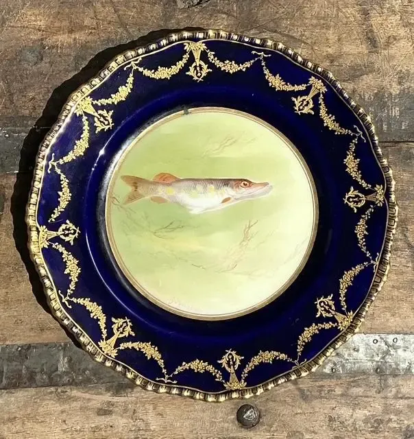 Vintage Gilt Tipped Doulton Burslem Fish Plates - Set of 12 — additional photo 8