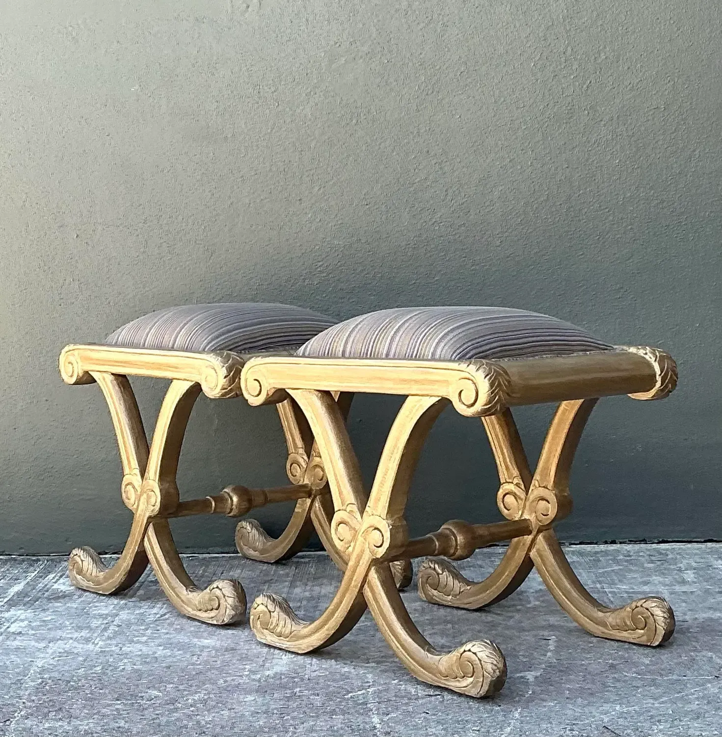Vintage Gilt Tipped X Benches - A Pair — additional photo 4