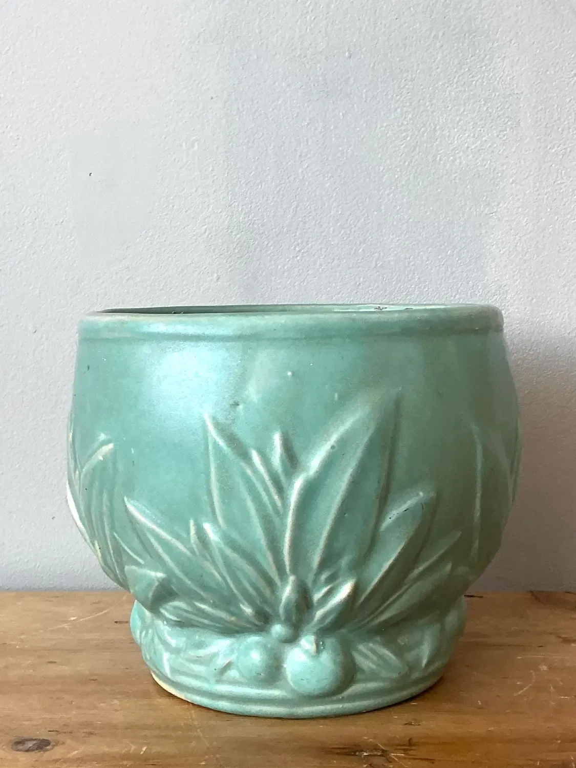Vintage Glazed Ceramic Cache Pot After McCoy — additional photo 1