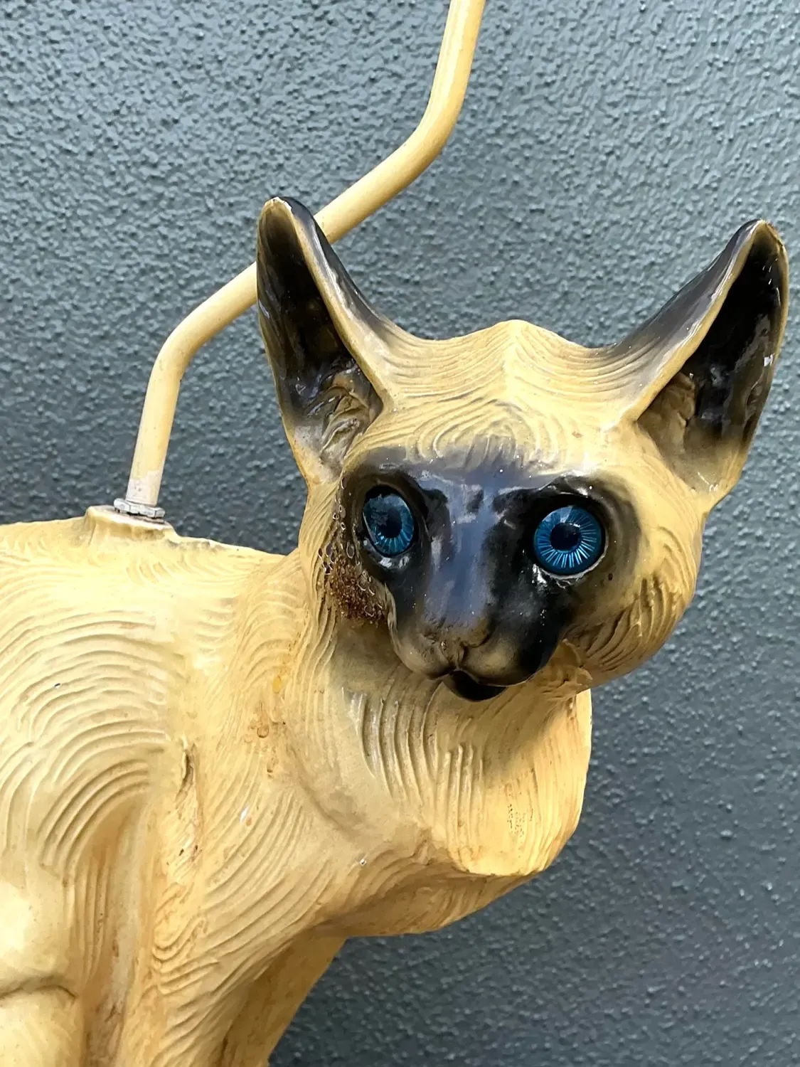 Vintage Glazed Ceramic Siamese Cat Lamp — additional photo 3