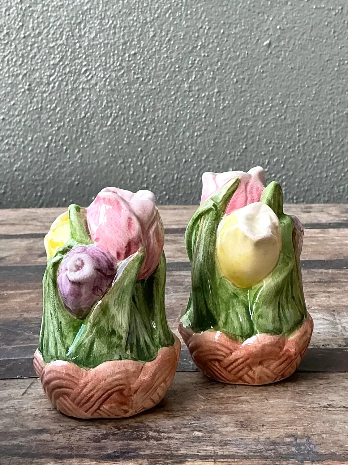 Vintage Glazed Ceramic Tulip Salt and Pepper — additional photo 3
