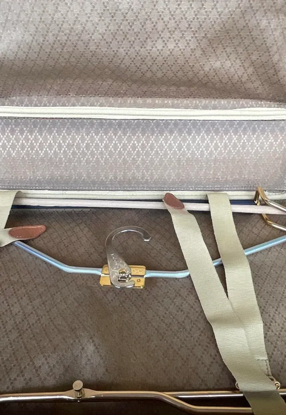 Vintage Gucci Leather Travel Bag With Original Box — additional photo 8
