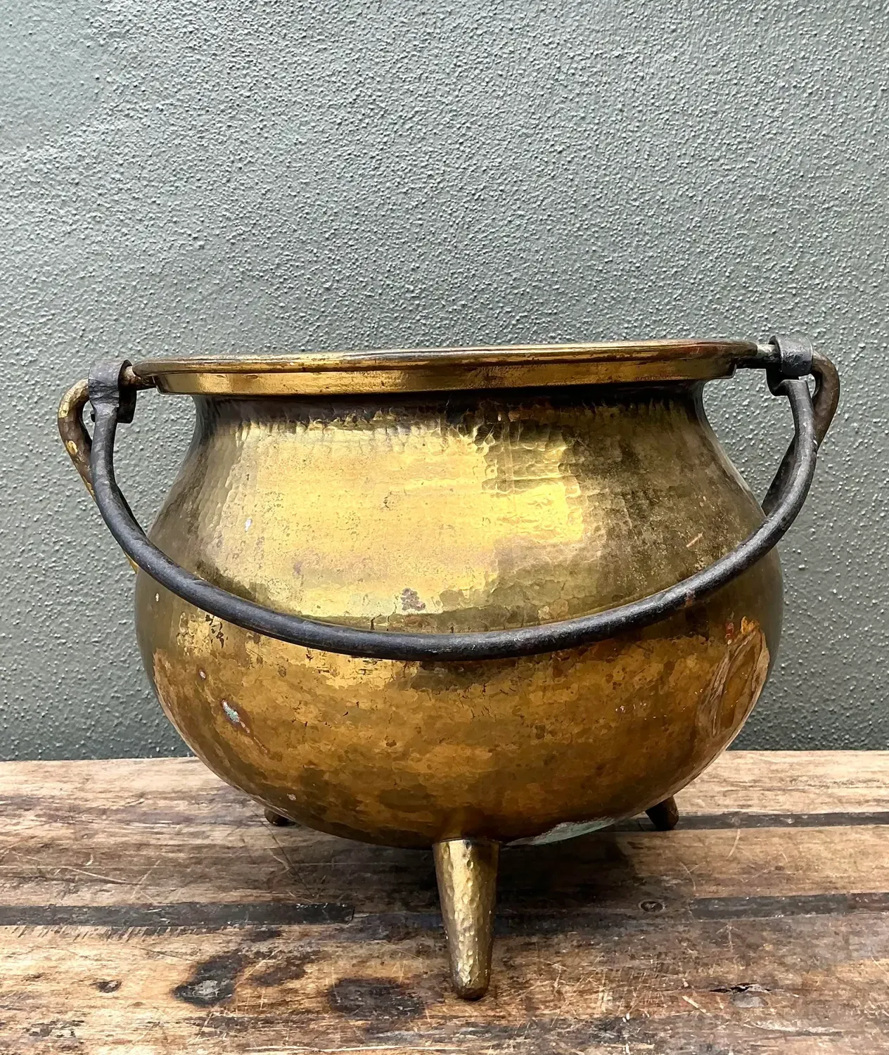 Vintage Hammered Brass Cauldron — additional photo 2