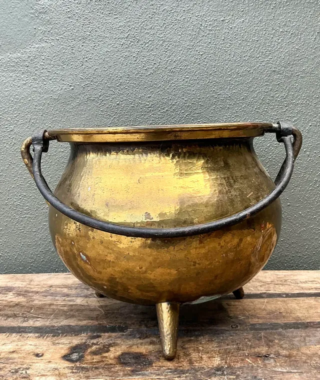 Vintage Hammered Brass Cauldron — additional photo 2