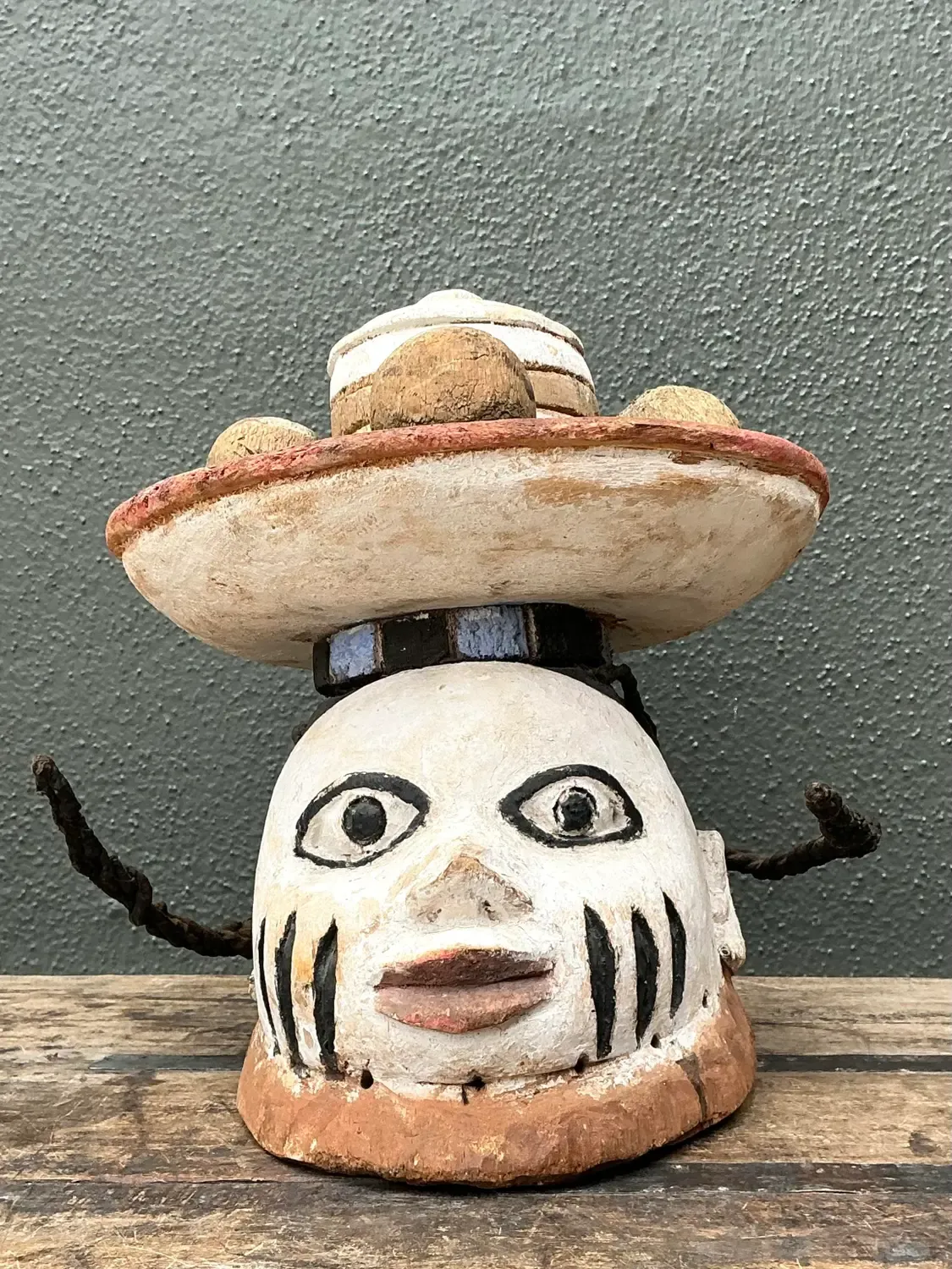 Vintage Hand Carved Bust of Man — additional photo 8
