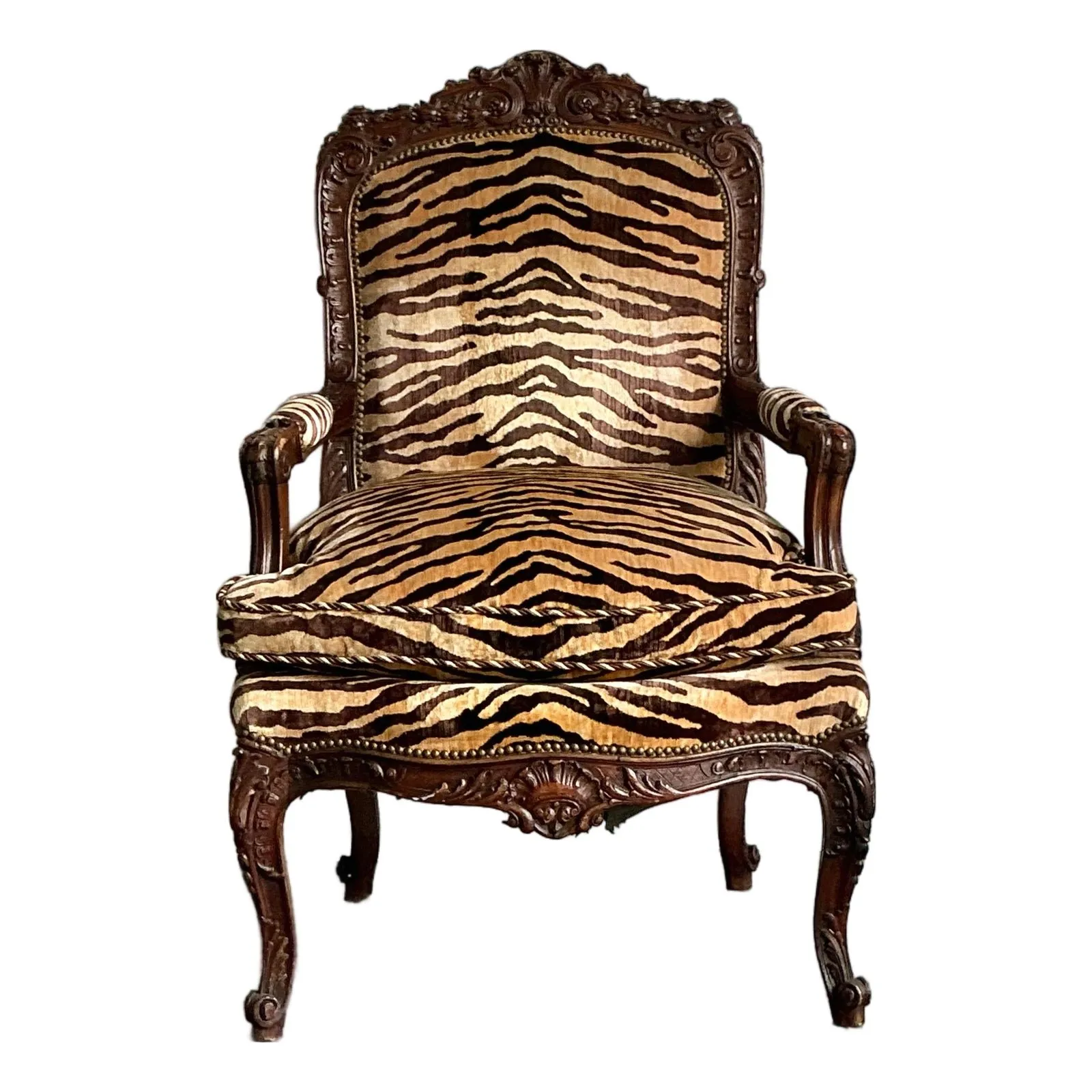 Vintage Hand Carved Scalamandre Fauteuil Chair — additional photo 5