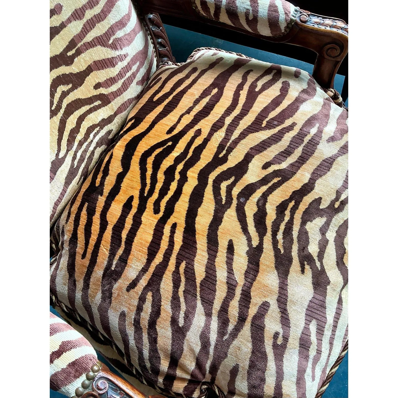 Vintage Hand Carved Scalamandre Fauteuil Chair — additional photo 6