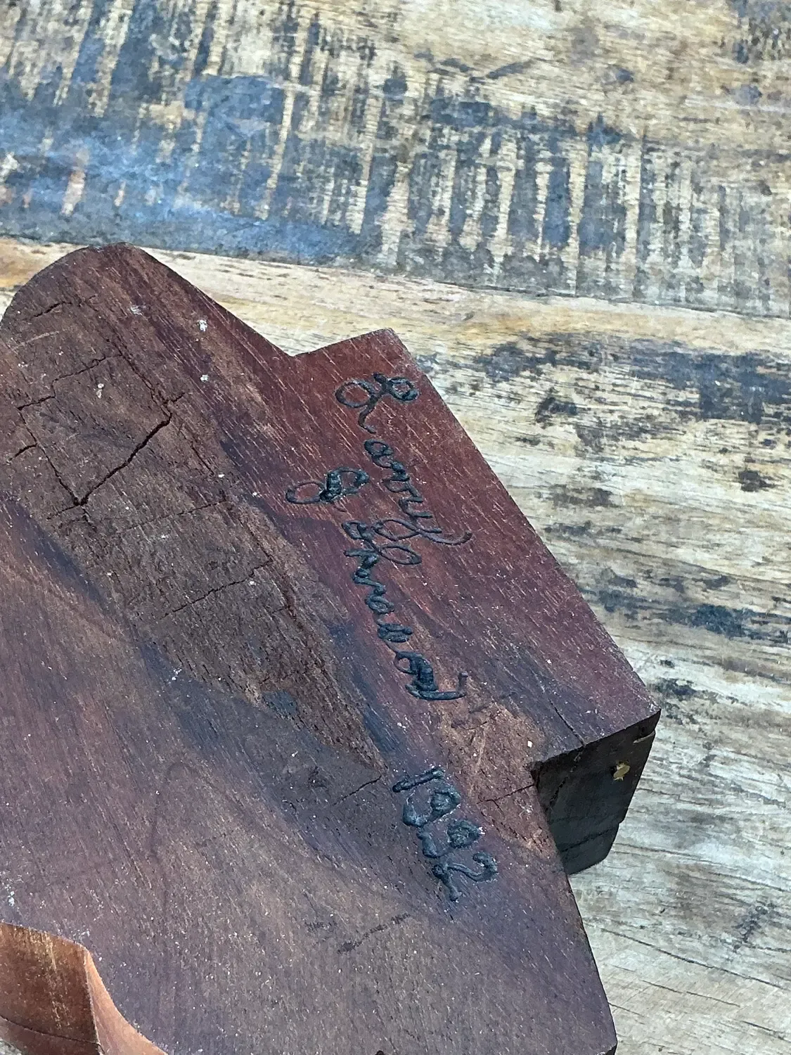 Vintage Hand Carved Wood Clam Box — additional photo 3