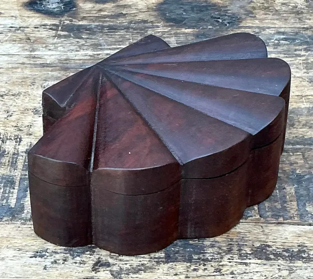Vintage Hand Carved Wood Clam Box — additional photo 4