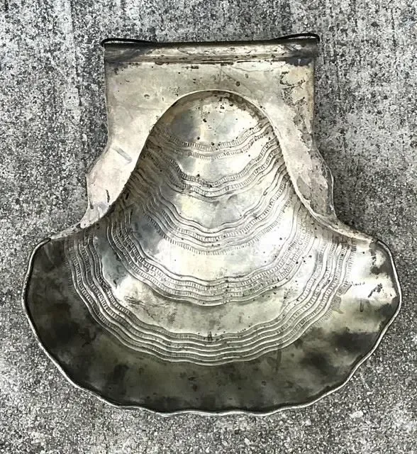 Vintage Hand Hammered Metal Oyster Shell Serving Bowl — additional photo 1