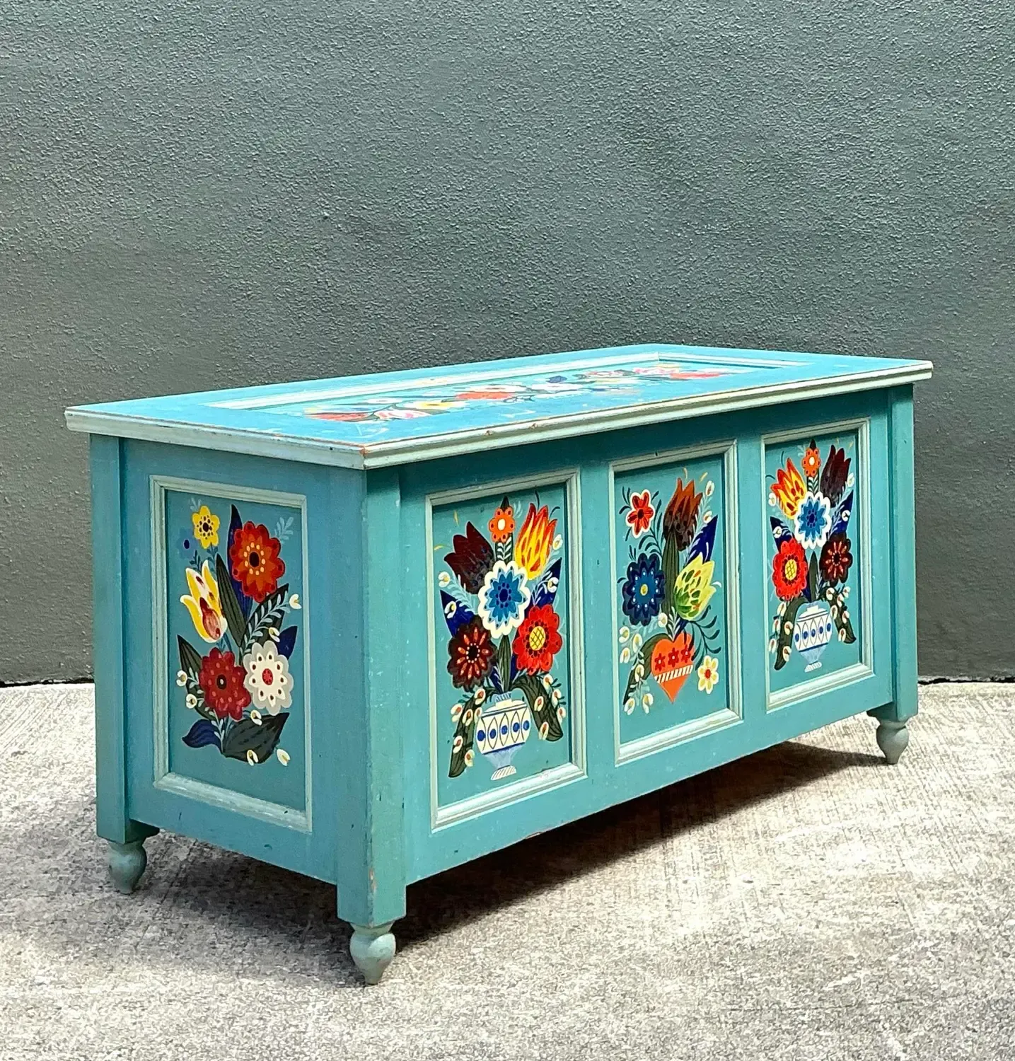 Vintage Hand Painted Blanket Trunk — additional photo 2
