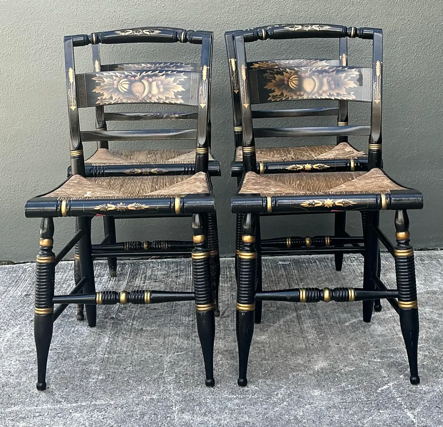 Vintage Hand Painted Hitchcock Chairs - Set of 4 — additional photo 8